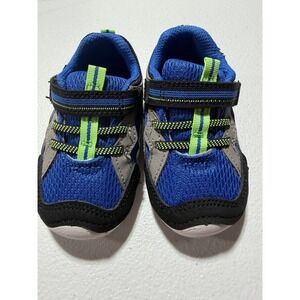 Stride Rite Soft Motion Artie Sneaker Size 5.5 Wide Toddler